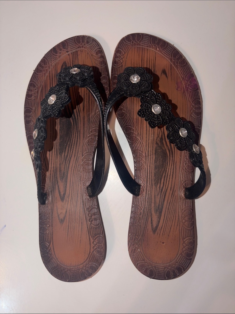 ⚜️Women’s Black Floral Beaded Flip Flop Sandals⚜️